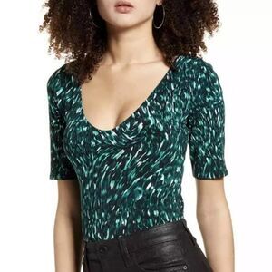 LEITH Nordstrom Short Sleeve Deep Scoop Neck Bodysuit S Green Bug Swirl NWT B62